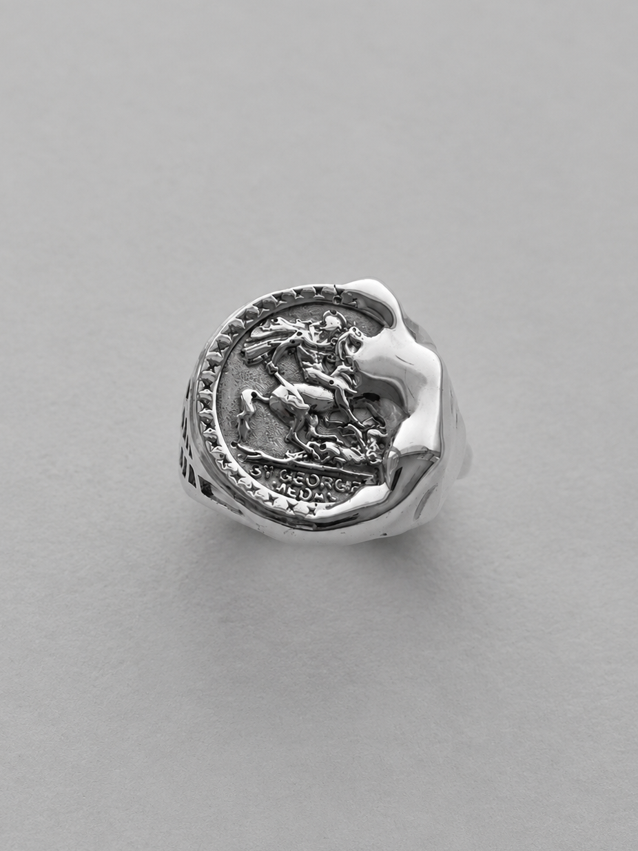 01. Dripping Sovereign Ring