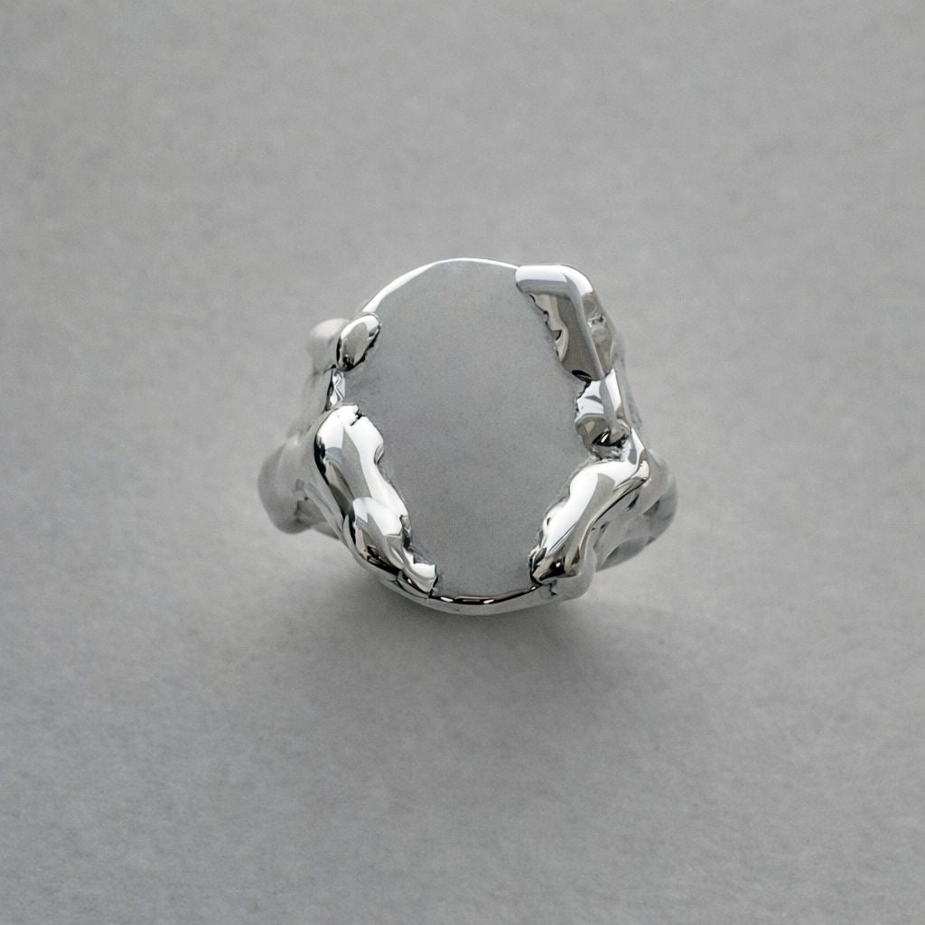 06. Wet Dripping Signet Ring